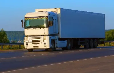 İzmir ile Beylikdüzü Arası Öğrenci Eşyası Taşıma